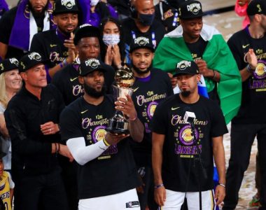 Se acabó la malaria, Los Lakers se coronan campeones