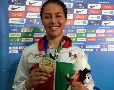 JCC, Box: Guadalupe Solís hace historia