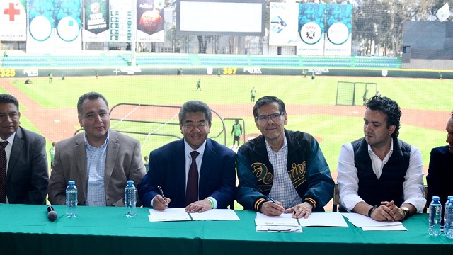 Beisbol, LMB: Pericos de Puebla y Casa Puebla Nueva York firman alianza pro-migrantes