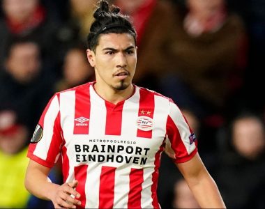 Érick Gutiérrez se lesiona y no jugará con el PSV Eindhoven por tiempo indefinido